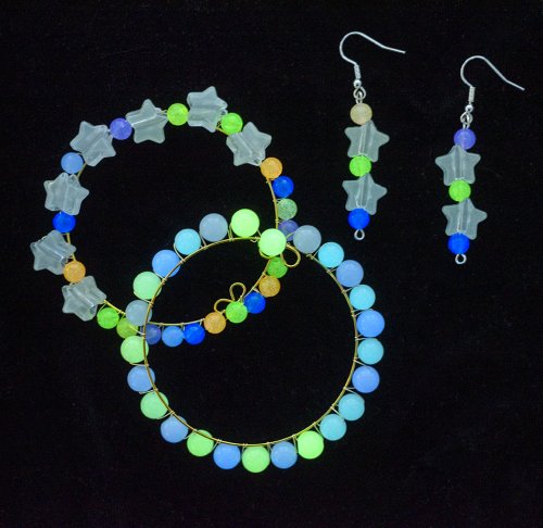 Nancy Chase's Color Inspiration - Planets Align - , Wire Jewelry Design, Design, glow in the dark beaded jewelry